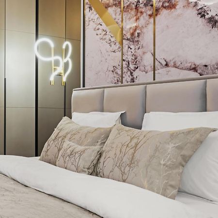 Central Two Rooms Apartment The Paradise Of Lights 布加勒斯特 外观 照片