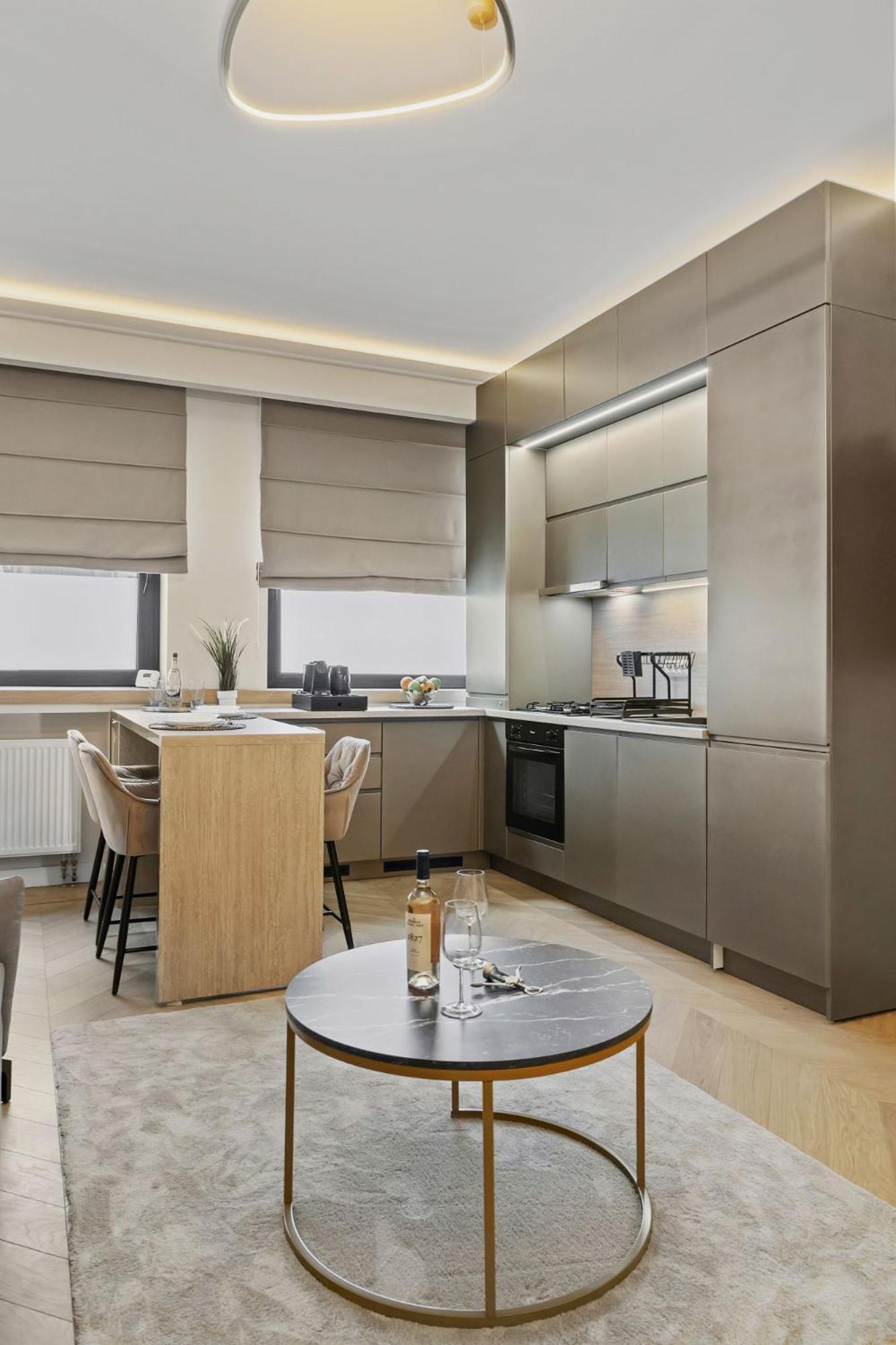 Central Two Rooms Apartment The Paradise Of Lights 布加勒斯特 外观 照片